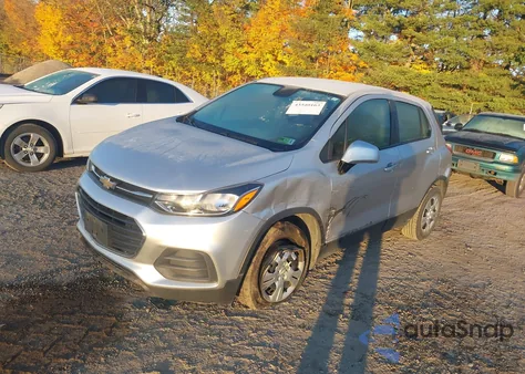 2017 Chevrolet Trax Ls z USA, uszkodzony, nr VIN KL7CJKSB8HB228409